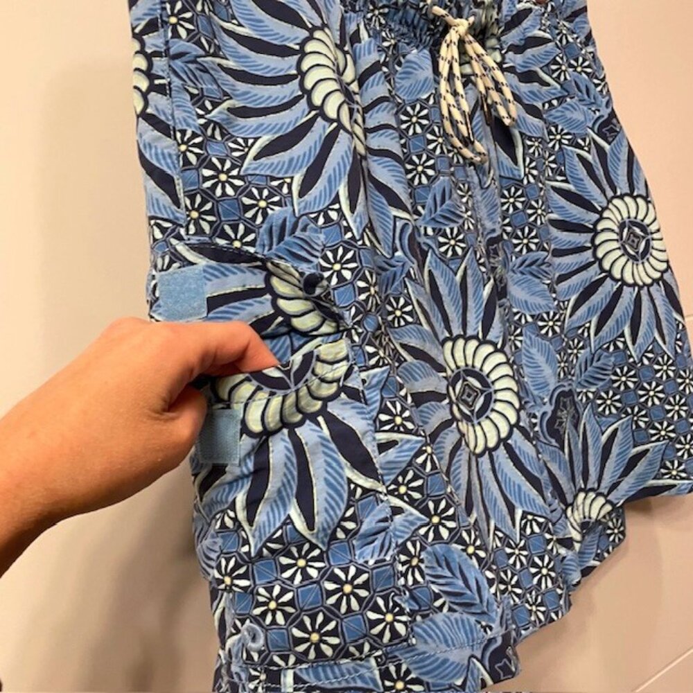 Men's Tommy Bahama Floral Printed Swim Trunks Blue Size Large Pockets Beach - Picture 7 of 15
